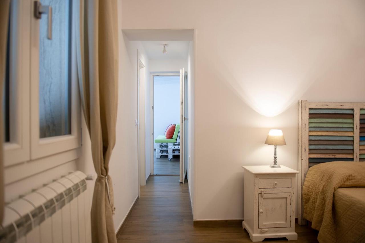 Color Apartment Monopoli Esterno foto