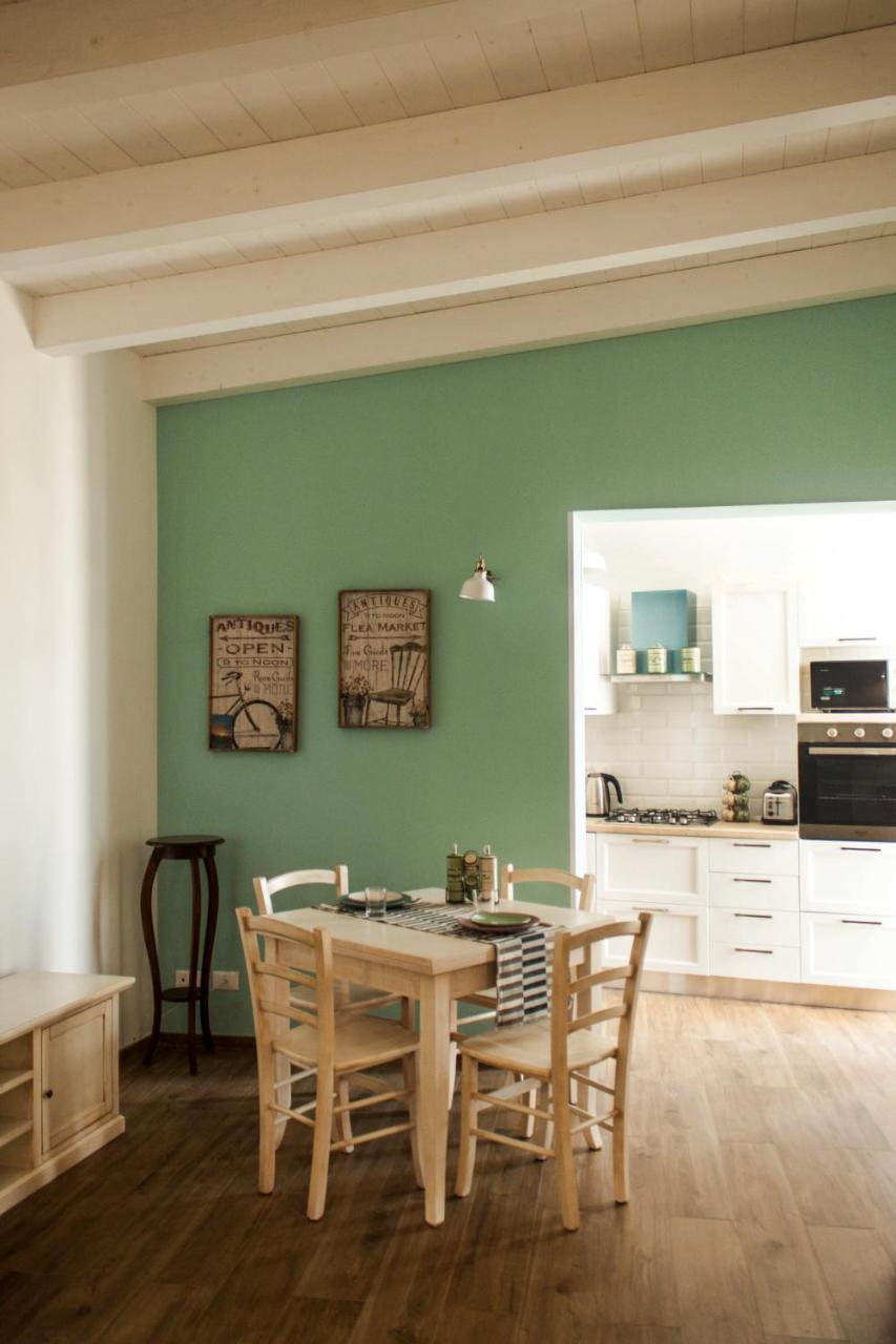 Color Apartment Monopoli Esterno foto